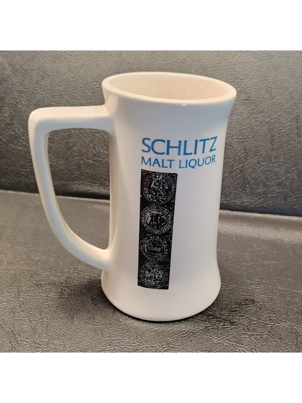 SCHLITZ MALT LIQUOR BEER STEIN